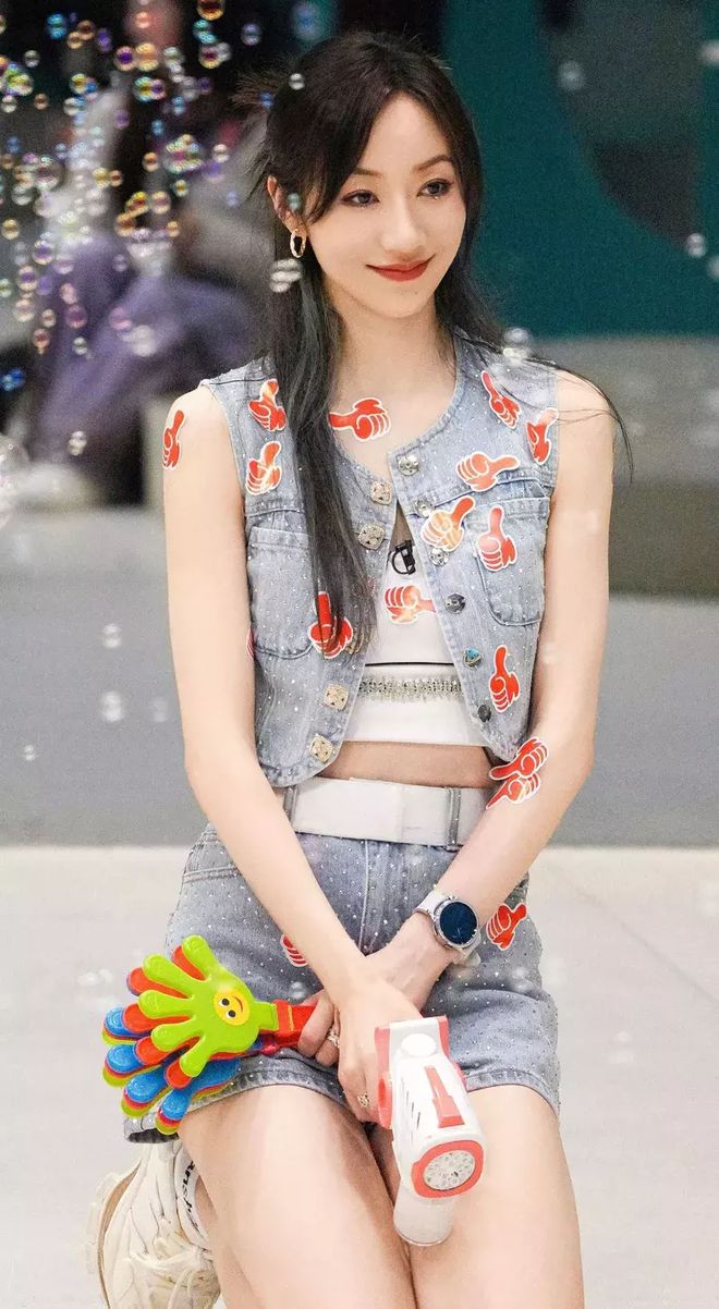 九游娱乐文化：曾被说靠关系上位这个女星被曝早就结婚生女。(图1)
