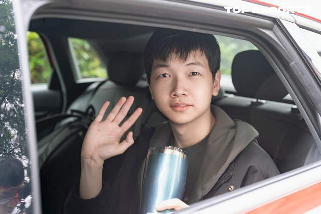 至臻全华班之争！TES大战BLG两支战队迎来登峰组首秀！(图2)