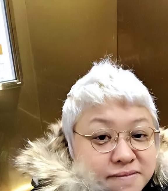 九游娱乐文化：韩红真的要上歌手了？和湖南台正协调档期香缇莫凡希亚有对手了(图2)