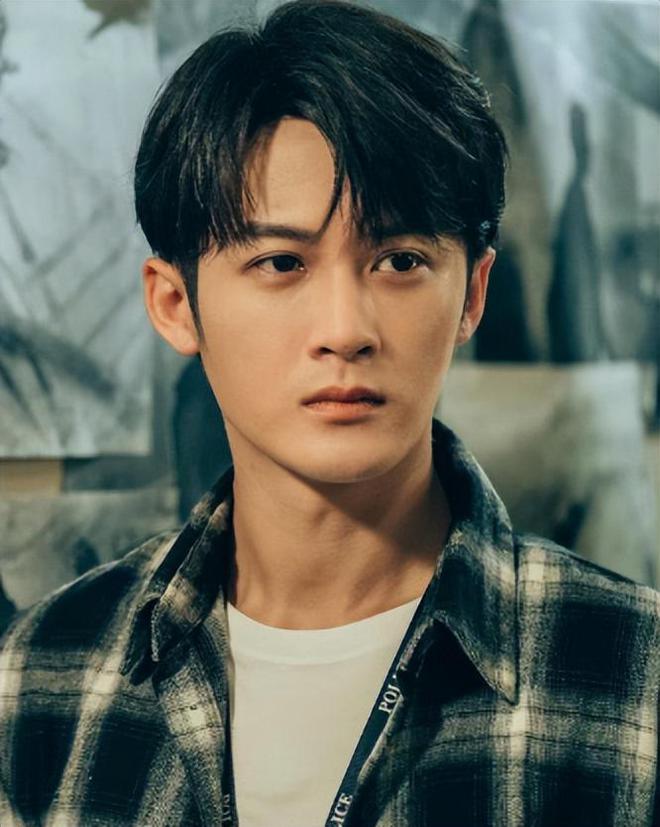 31岁杨紫《生命树》9月去可可西里？有500万保险男主角3选1！(图5)