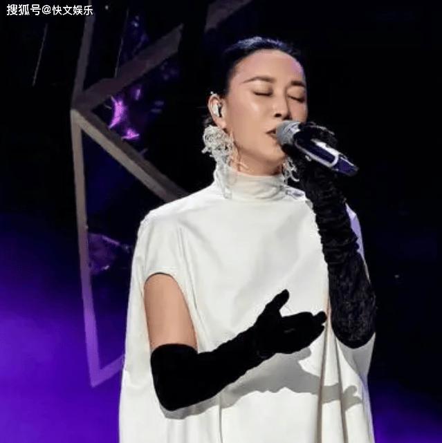 九游娱乐：《歌手2024》出事了！亚当击败歌后那英何炅缺席沈梦辰难撑场(图5)