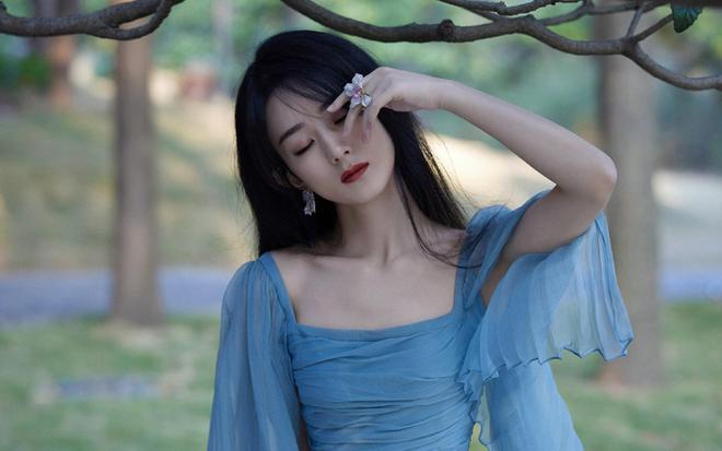 202494娱乐资讯：成毅、赵丽颖、全红婵、杨幂、陈晓、许凯(图2)