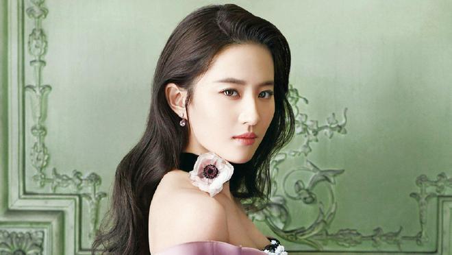 2024724娱乐资讯：赵丽颖、肖战、王一博、杨幂、刘亦菲、王菲(图2)