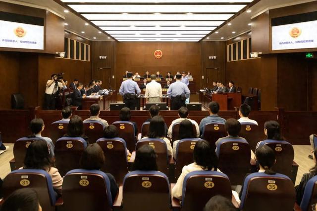 39岁董事长被毒杀嫌疑人是同事！