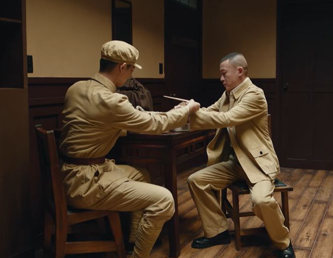 九游娱乐文化：不想吃别装！《暗夜与黎明》聂远一出手让观众看清假吃有多离谱(图7)