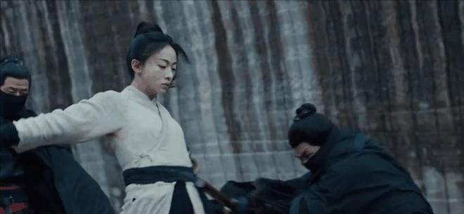 九游娱乐文化：仅播3集牛皮就被“扯烂”！说真的这部古装大戏翻的猝不及防(图16)