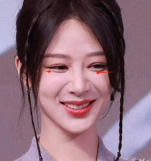 九游娱乐文化：深度分析内娱“四大普女”杨紫白鹿榜上有名生图精修差太多！(图10)