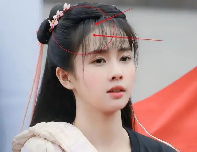 九游娱乐文化：深度分析内娱“四大普女”杨紫白鹿榜上有名生图精修差太多！(图24)