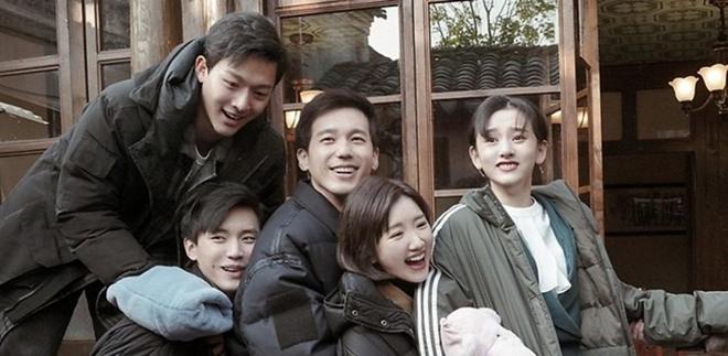 九游娱乐文化：正午阳光：三部新作即将霸屏！你的追剧清单准备好了吗？(图27)