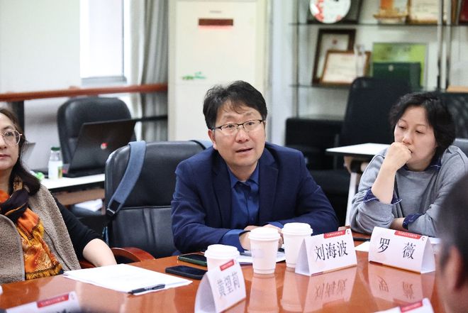 华东师范大学传播学院戏剧与影视学学位点合格评估自评专家评审会顺利召开(图4)