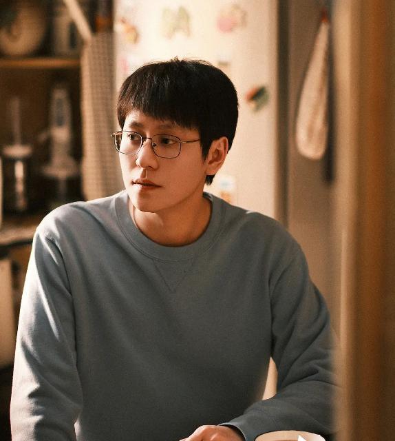 《凡人歌》看到那隽患精神病、老友工作猝死那伟才懂健康的重要(图10)