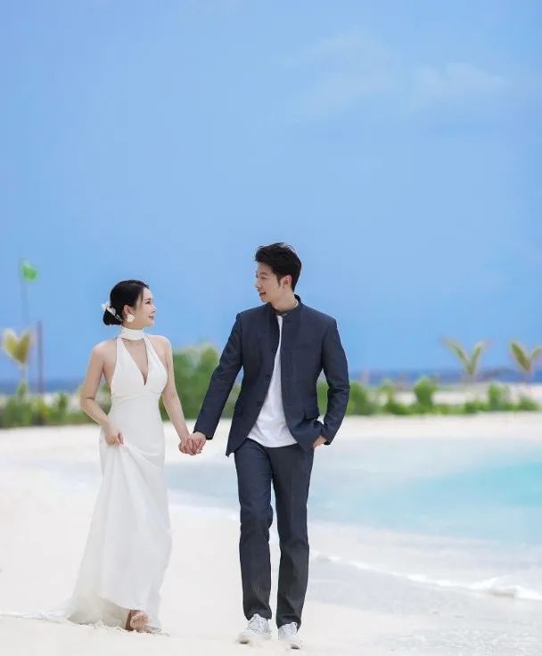 九游娱乐：双喜临门！40岁知名港星宣布结婚明年当爸曾参演多部TVB剧集(图6)