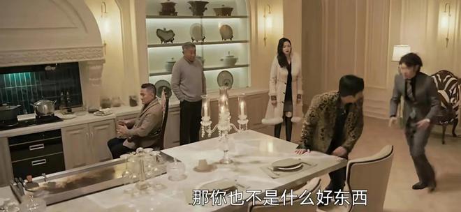 九游娱乐文化：热门新剧《黑白诀》上线集连播高能不断国产剧的又一新标杆(图8)