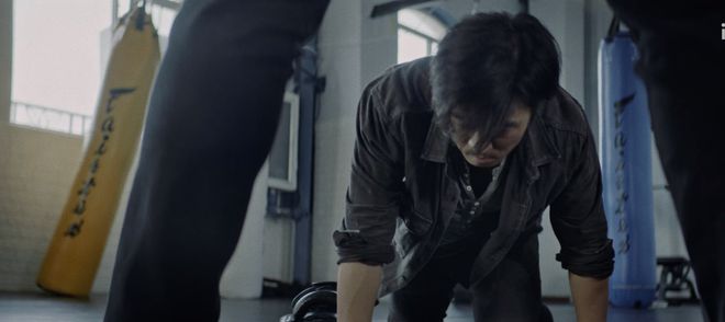 成本仅500万一上映就拿下榜单第一岳松抓到动作片王炸了？(图9)