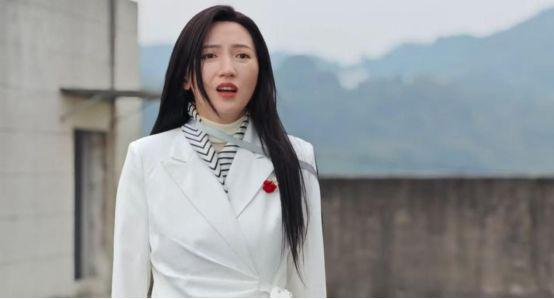 九游娱乐文化：疯狂的石头谢小盟不再坑爹人民的名义倚天屠龙记主演首聚网剧(图2)