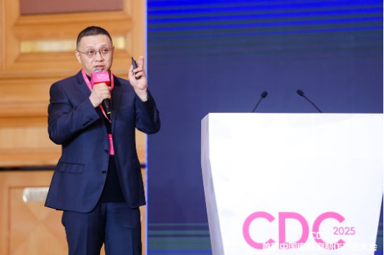 九游娱乐文化：三岁哪吒闯入全球票房前七中国影视工业化的看点远不止视效(图2)