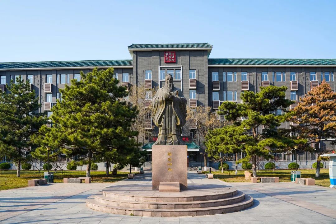 2025年中国传媒大学2+2出国留学预备