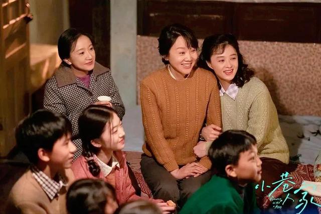 九游娱乐：最新电视剧排行榜《我是刑警》跌下神坛第一名收视高达199%(图5)