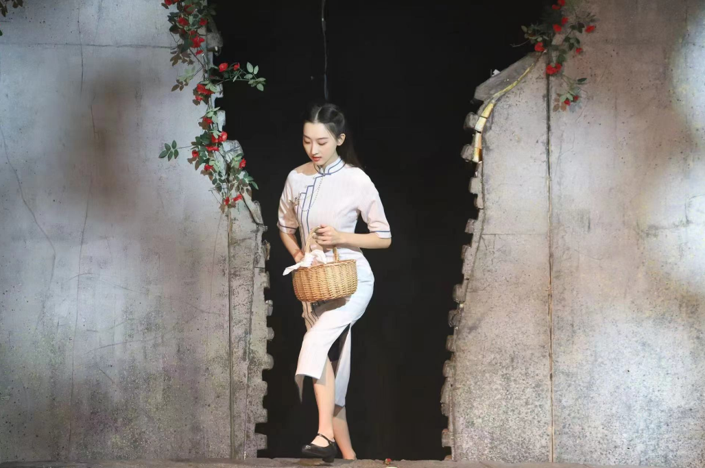 话剧《奋不顾身的爱情》超3000场演出创小剧场票房神话(图4)
