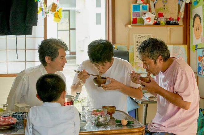 九游娱乐文化：5部非常安静的电影适合一个人睡前看(图6)