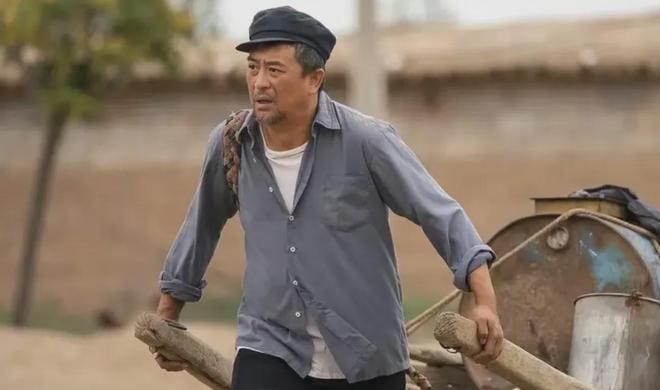 九游娱乐：最能“扛剧”的10位男演员于和伟第5雷佳音第2第1实至名归(图13)
