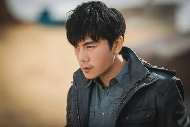 九游娱乐：最能“扛剧”的10位男演员于和伟第5雷佳音第2第1实至名归(图29)