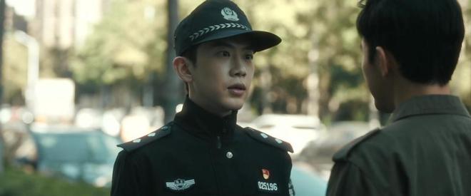 九游娱乐文化：开播怒冲飙升榜第一这是今年唯一一部让我熬夜狂追的国产刑侦剧(图2)