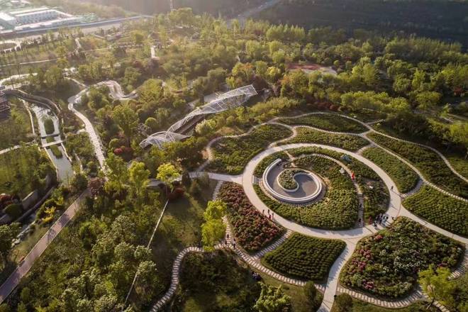 九游娱乐：融创曲江印→产品介绍→建面→三环外→核芯正轴(图2)