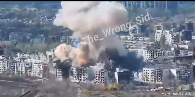 俄军猛攻红军城炮弹倾泻3000发FAB巨弹齐发震撼战场(图6)