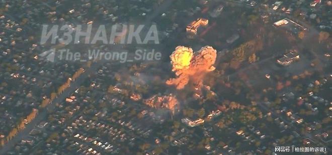 俄军猛攻红军城炮弹倾泻3000发FAB巨弹齐发震撼战场(图5)