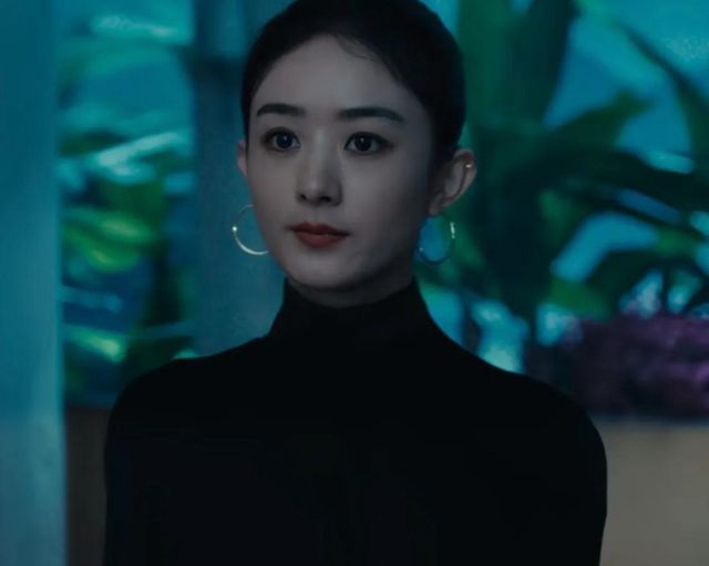 九游娱乐：37岁的赵丽颖一反常态！“消失”5个月后胖了一圈面相变了很多(图7)