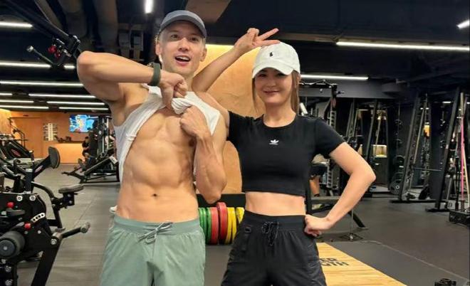 九游娱乐：睚眦必报？怒甩陈伟霆抛弃富三代男友背景强大无人敢惹(图8)