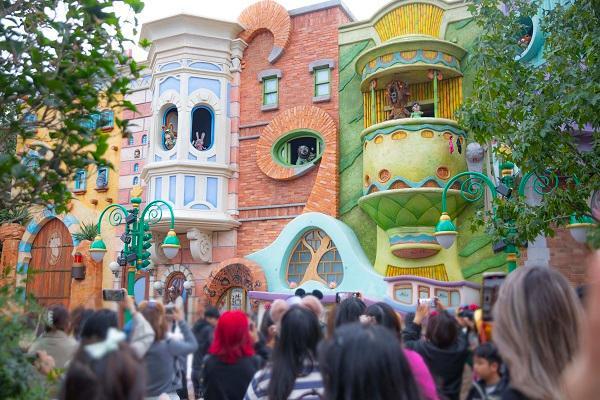 九游娱乐：上海迪士尼2024年接待1470万人次稳居全球前五(图2)