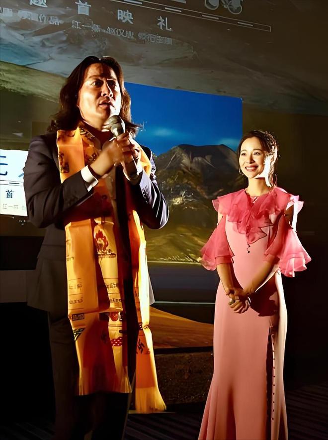 一天3个瓜！昔日顶流离婚天后女儿和女星同居钢琴家被控诉(图4)