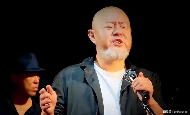 九游娱乐：1天2位明星家人离世最大95岁每月2万退休金一路走好！(图2)