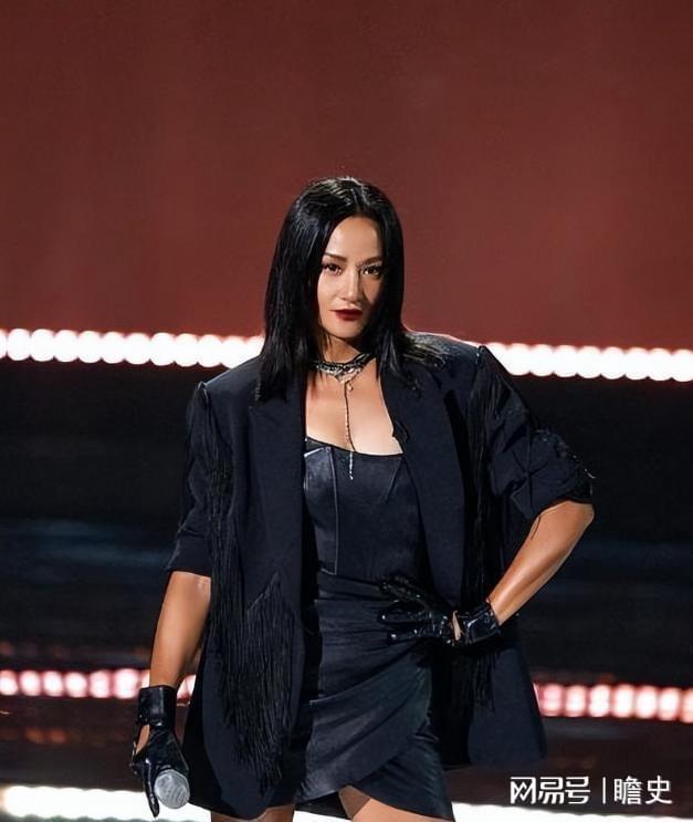 瞿颖30年拒绝了胡兵3次如今50多岁的她却被胡兵推上事业顶峰(图6)