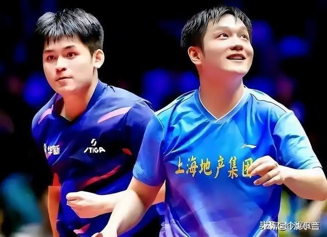 九游娱乐：雷军线W黄金球拍东哥乐得合不拢嘴(图27)