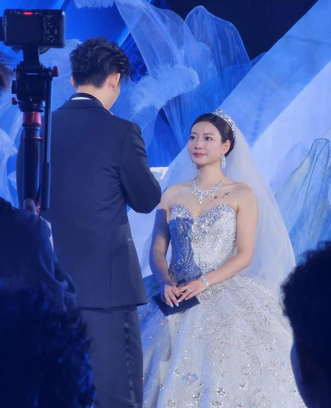 王楚钦祝刘雨辰黄雅琼百年好合体坛明星共贺