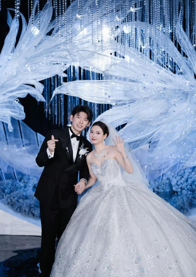 王楚钦祝刘雨辰黄雅琼百年好合体坛明星共贺佳缘(图3)