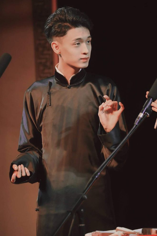 2024年“人设崩塌”的7位艺人花式翻车没有一个值得原谅(图9)