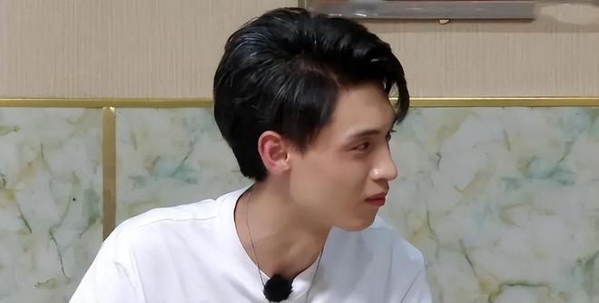 2024年“人设崩塌”的7位艺人花式翻车没有一个值得原谅(图6)