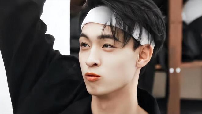 2024年“人设崩塌”的7位艺人花式翻车没有一个值得原谅(图22)