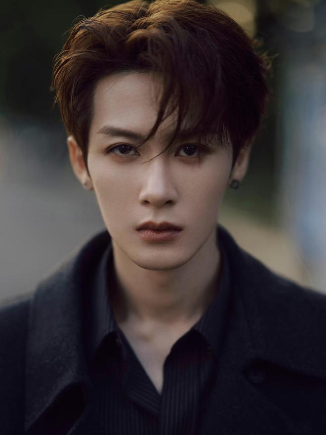 曝顶流隐婚生子和素人生了不止一个娃后保单身人设!粉丝超千万(图9)