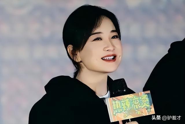 钱赚够了不装了？退出春晚、解散公司贾玲如今的下场怪不了别人(图12)