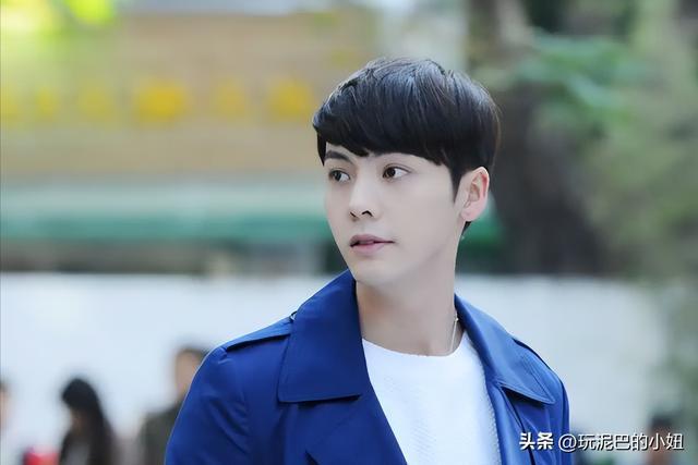 陈伟霆:和何穗在一起很多年孩子不是意外爱宠去世第二天儿子出生(图8)