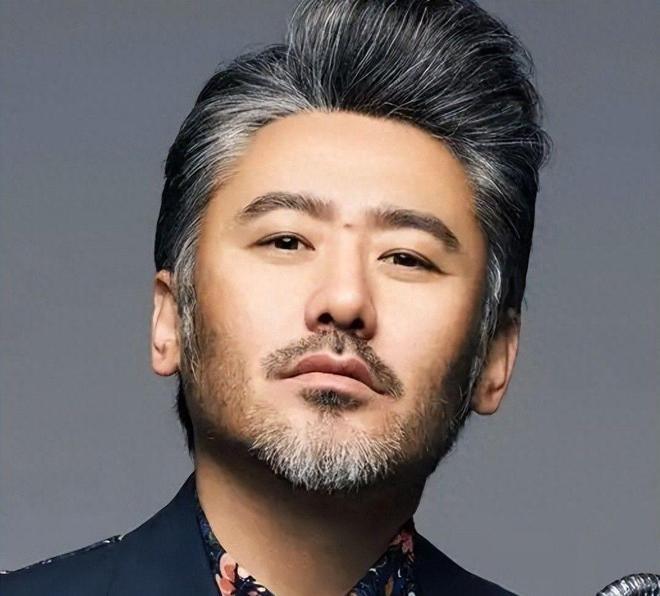 善恶有报移居英国仅2年57岁吴秀波再迎噩