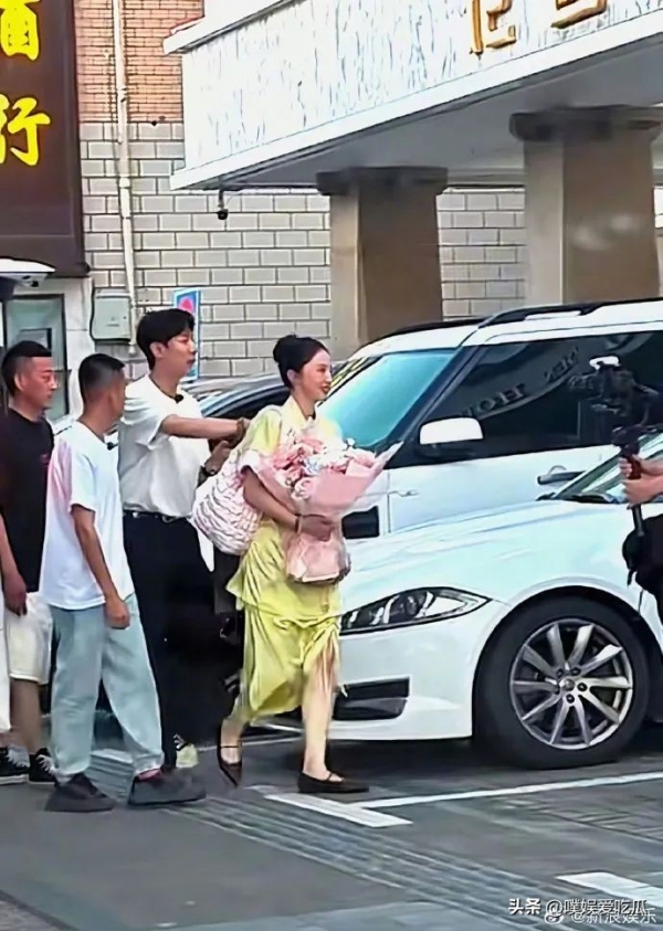 九游娱乐文化：董璇突然宣布再婚了！她称再次走进婚姻影响了身边很多好姐妹(图13)