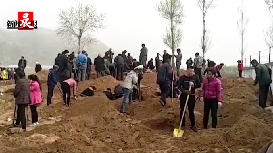 梦幻四代目土影黑土坐鸣人钢筋上火影忍者中的惊人(图1)