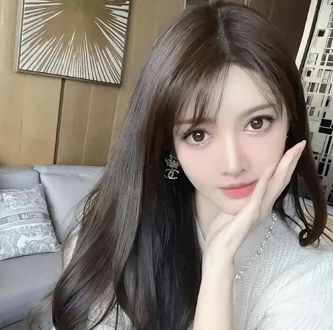 生女复工、直播回应单身的叶珂句句不提黄晓明句句都是黄晓明(图2)
