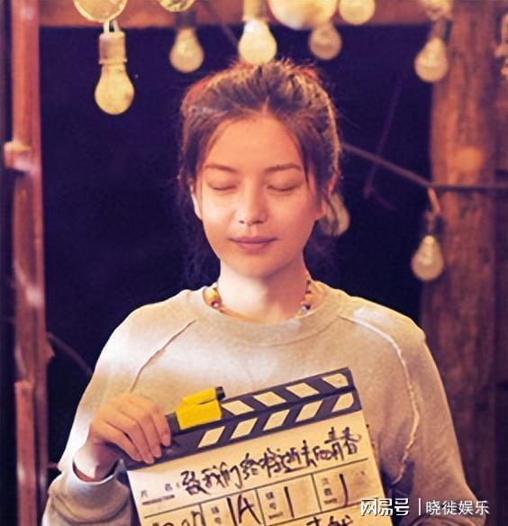 九游娱乐：封杀4年后49岁赵薇又有消息因胃癌去世传闻5个月前就真相大白(图9)